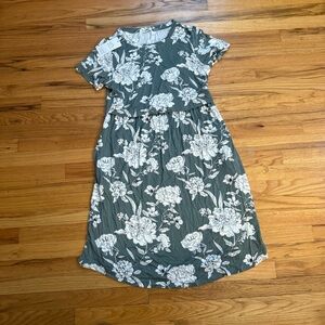 Bearsland Green and White Maternity Dress